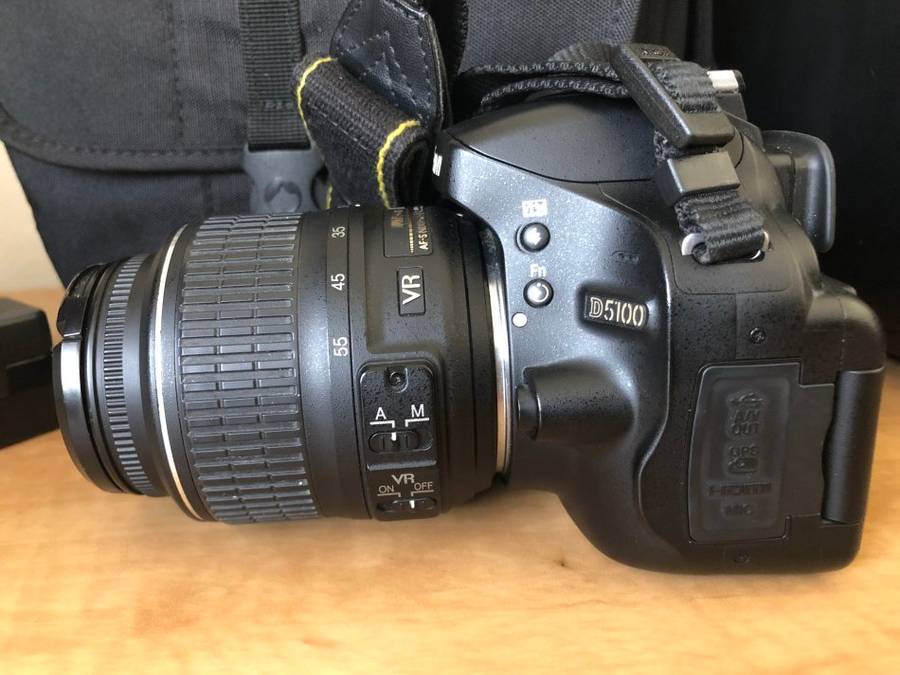 Nikon D5100 DSLR with 18-55mm f/3.5-5.6G DX VR Lens, LOWEPRO BAG , EXCELLENT CONDITION