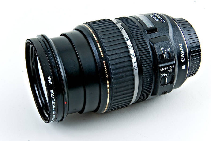 Canon EF-S 17-85mm f/4-5.6 IS USM Lens IN EXCELLENT CONDITION