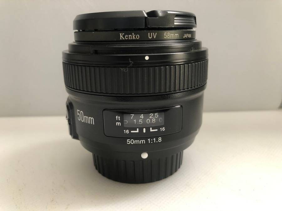 Yongnuo 50mm f/1.8 in NEW CONDITION COMING WITH BOX