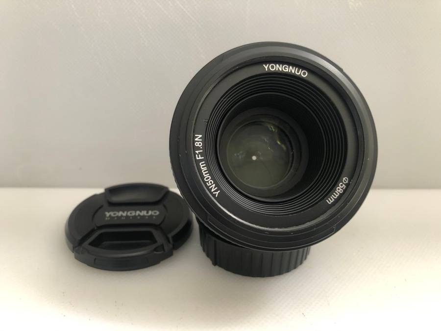 Yongnuo 50mm f/1.8 in NEW CONDITION COMING WITH BOX