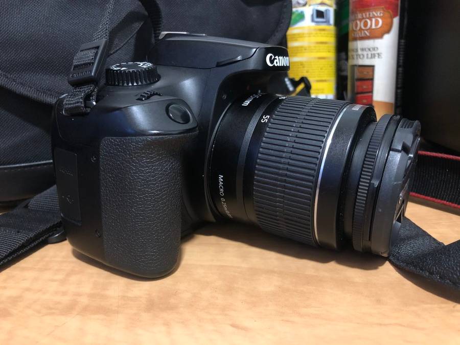 Canon EOS 4000D DSLR with EF-S 18-55mm III IN EXCELLENT CONDITION WITH CANON BAG