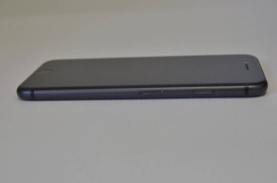 Apple IPhone 8 64GB LTE 4G Black VERY GOOD CONDITION