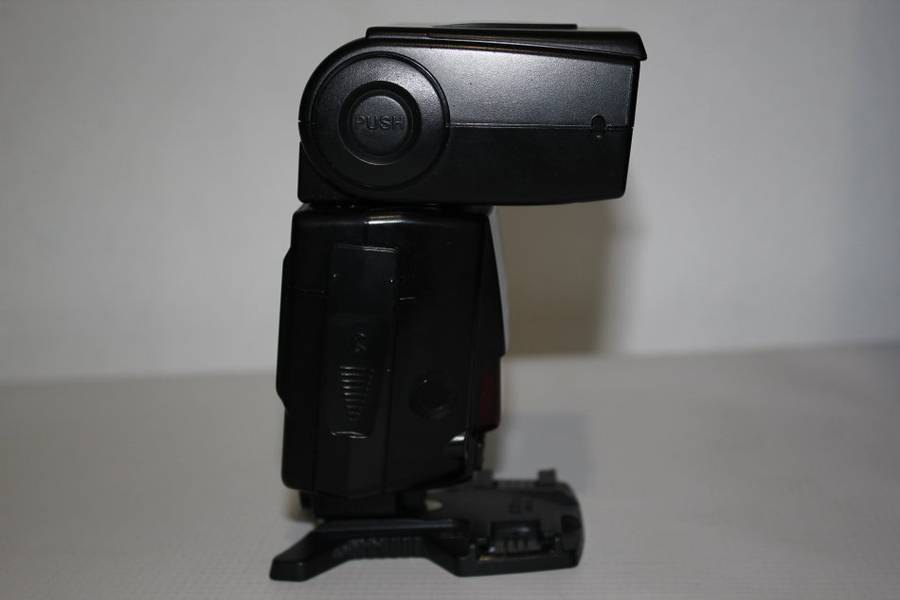 Nikon SB-800 AF Speedlight for Nikon Digital SLR Cameras IN VERY GOOD CONDITION
