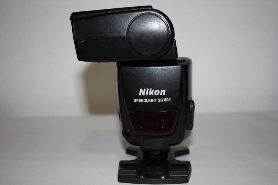 Nikon SB-800 AF Speedlight for Nikon Digital SLR Cameras IN VERY GOOD CONDITION