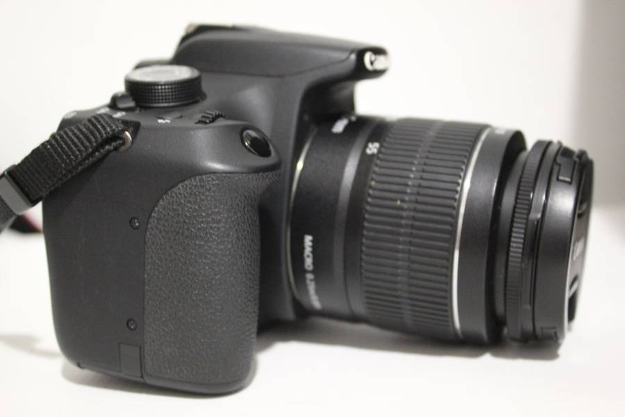 Canon EOS 1200D 18MP DSLR Camera , FULL HD MOVIES,18-55mm Lens,CANON  BAG, VERY GOOD CONDITION