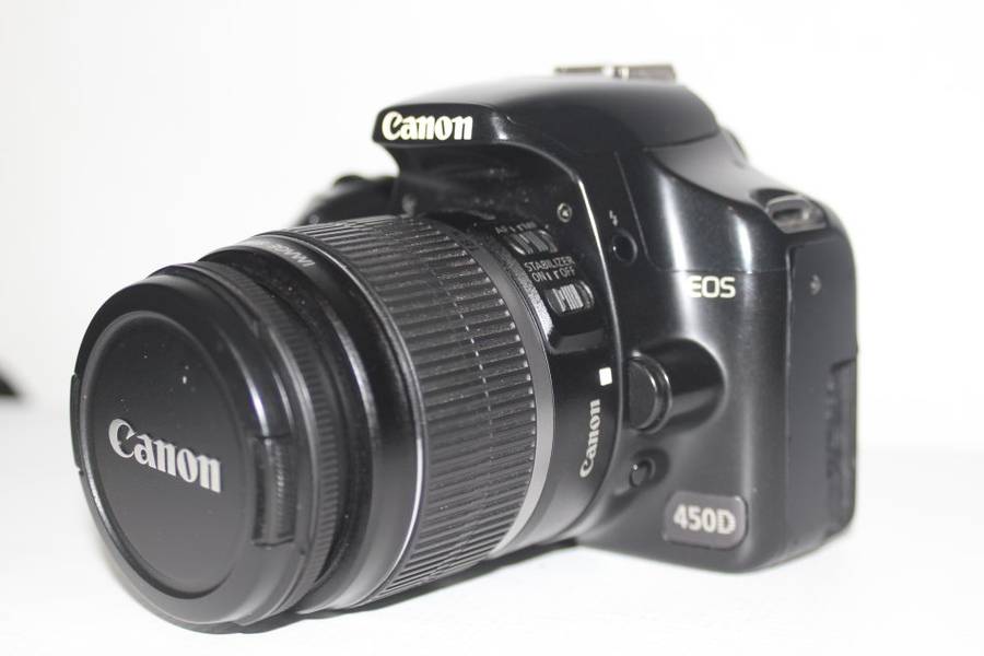 Canon EOS 450D WITH 18-55MM CANON ZOOM LENS ,  BATTERY CHARGER