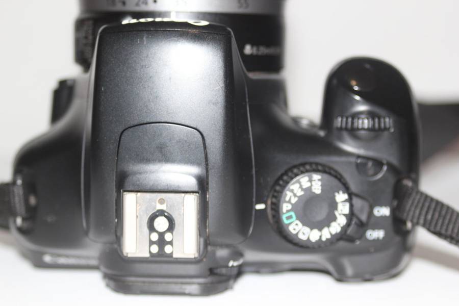 CANON EOS 1100D,12MP DSLR CAMERA WITH HD MOVIES, COMING WITH 18-55MM ZOOM LENS AND BAG