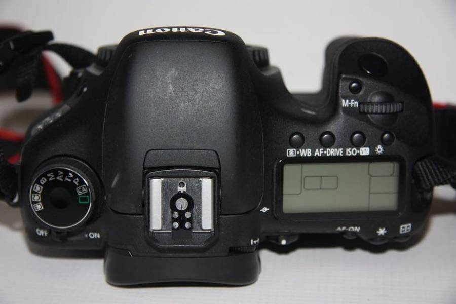 CANON EOS 7D  (BODY ONLY ) EXCELLENT CONDITION