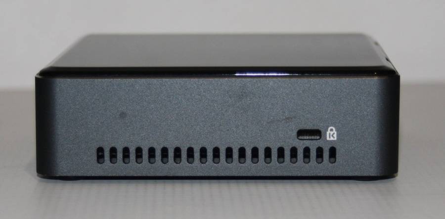 Intel NUC 7 Mainstream Mini PC (NUC7i3BNHXF) - Core i3, 4GB RAM, 128GB SSD