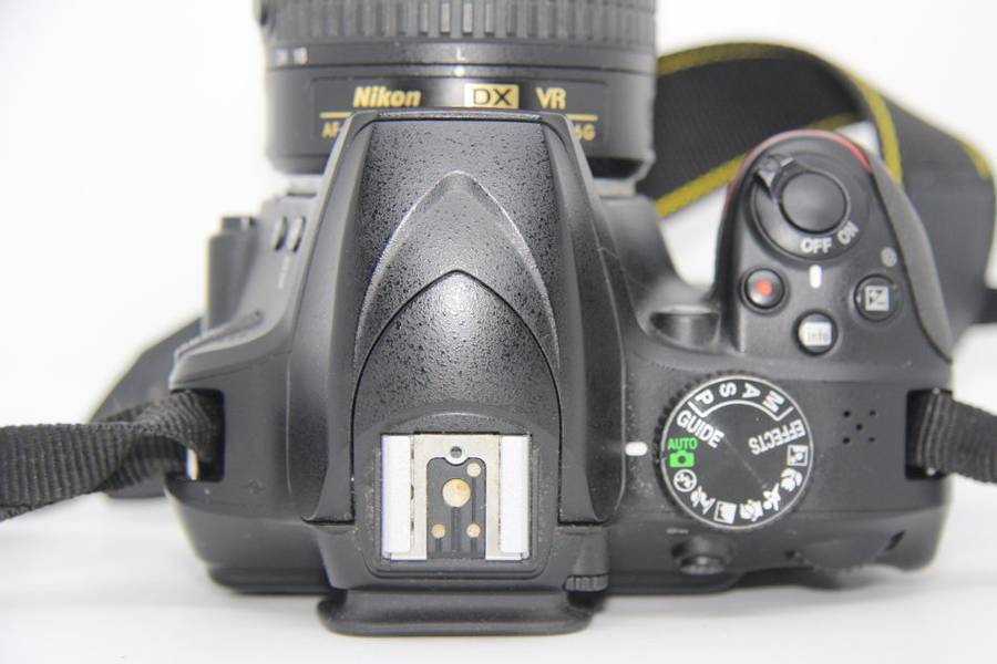 Nikon D3400 24MP DSLR ,FULL HD MOVIES with AF-P 18-55mm  Lens , GOOD CONDITION. LOW SHUTTER COUNT