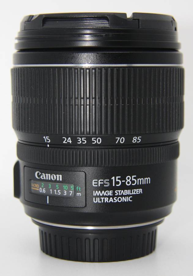 Canon EF-S 15-85mm f/3.5-5.6 IS USM Lens IN EXCELLENT CONDITON WITH BOTH LENS CAPS AND LENS HOOD