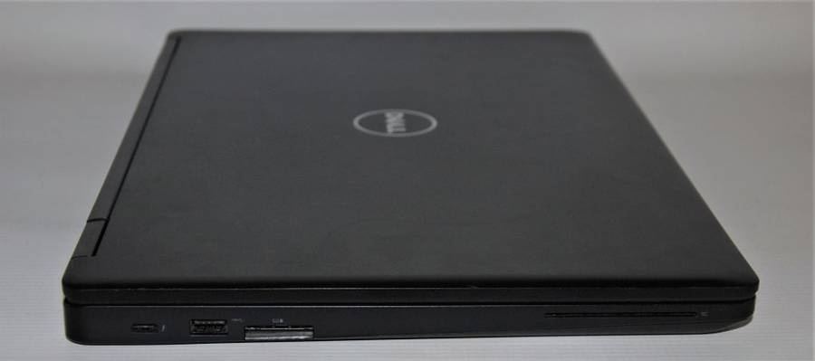 Dell Latitude 5580 Intel Quad Core i5-7440HQ , 2.80GHz 8GB RAM, 256GB SSD, Nvidia GeForce 940MX 2GB