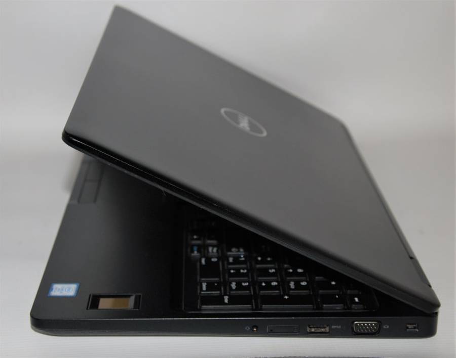 Dell Latitude 5580 Intel Quad Core i5-7440HQ , 2.80GHz 8GB RAM, 256GB SSD, Nvidia GeForce 940MX 2GB
