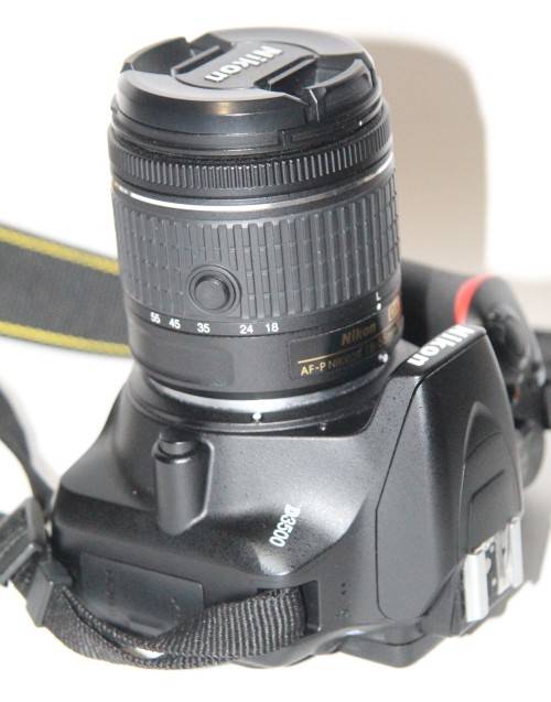 Nikon D3500 DSLR Camera with 18-55mm Lens VR LENS , ONLY 8190 SHUTTER COUNTS, COMING WITH A BAG