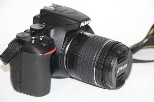 Nikon D3500 DSLR Camera with 18-55mm Lens VR LENS , ONLY 8190 SHUTTER COUNTS, COMING WITH A BAG
