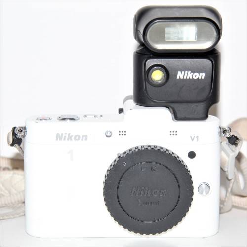 Nikon 1 V1 10.1 MP HD Digital Camera System with 30-110MM VR 1 NIKKOR Lens