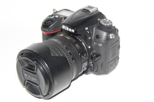 NIKON D7000, 16MP DSRL WITH 18-105MM VR LENS ,LOW SHUTTER COUNT OF 30900