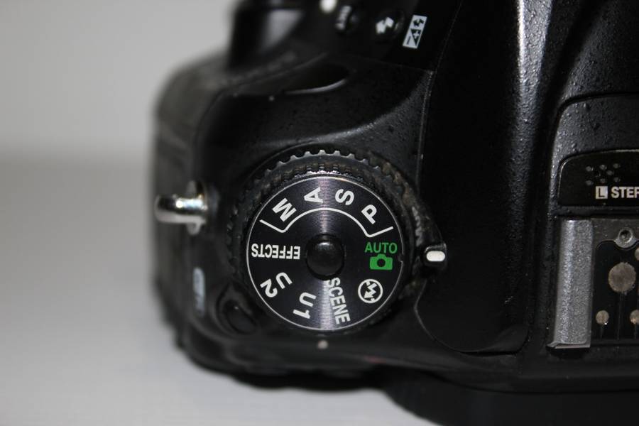 NIKON D7200 DX-format, 24.2 MP, WiFi ,1080p Full HD ,PROFESSIONAL DSLR CAMERA BODY