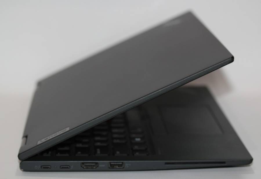 Lenovo ThinkPad X13 Yoga Gen 2  - Flip design - Intel Core i7-1165G7, 16GB RAM - 512GB SSD - 13.3`