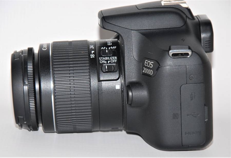 Canon EOS 2000D 24MP DSLR, FULL HD MOVIES , 18-55MM ZOOM LENS IN VERY GOOD CONDITION