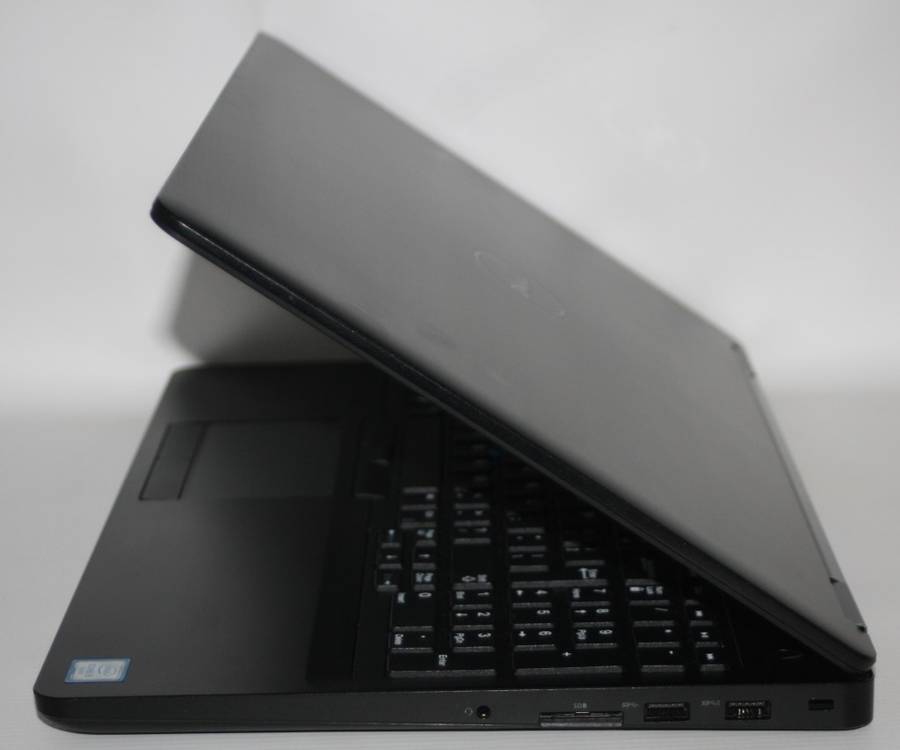 Dell Latitude E5570 15.6`  Notebook - Intel Core i5-6440HQ @2.60GHz, 16GB RAM, 256GB SSD, TOUCH SCRE