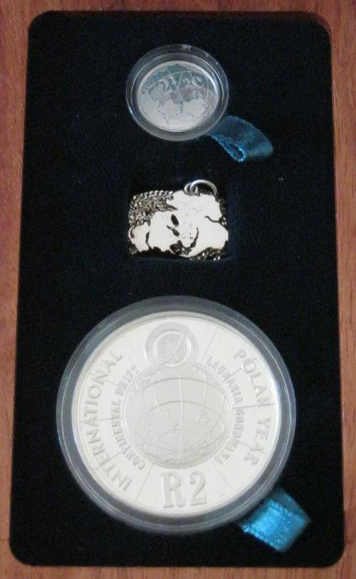 2007 SA MINT INTERNATIONAL POLAR YEAR SILVER COMBO SET IN WOODEN DISPLAY BOX WITH CERTIFICATE