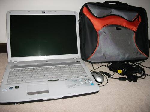 Acer Apire 7720G++free laptop bag and mouse