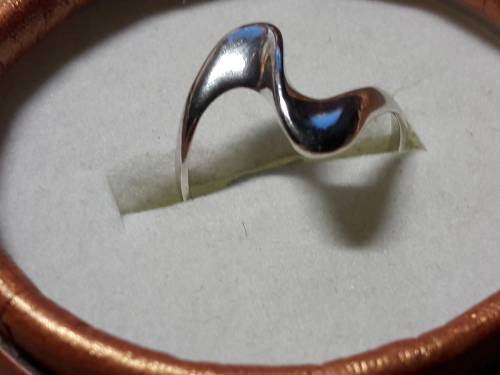 SOLID GENUINE STERLING SILVER RING