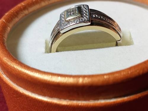 LOVELY GENUINE SOLID STERLING SILVER RING WITH GENUINE 9 ct GOLD INLAYS IN EXCELLENT CONDITION