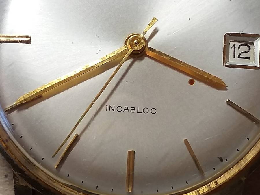 LOVELY VINTAGE GENUINE 18 ct GOLD JAEGER MENS WATCH WITH LEATHER STRAP IN GOOD WORKING ORDER