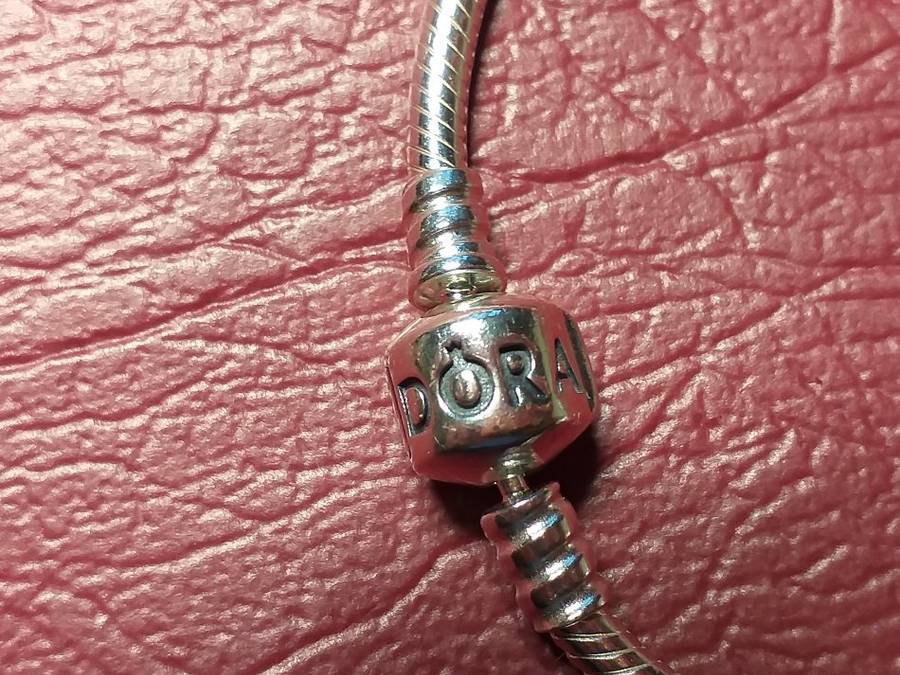 LOVELY GENUINE SOLID STERLING SILVER PANDORA BRACELET IN PERFECT CONDITION