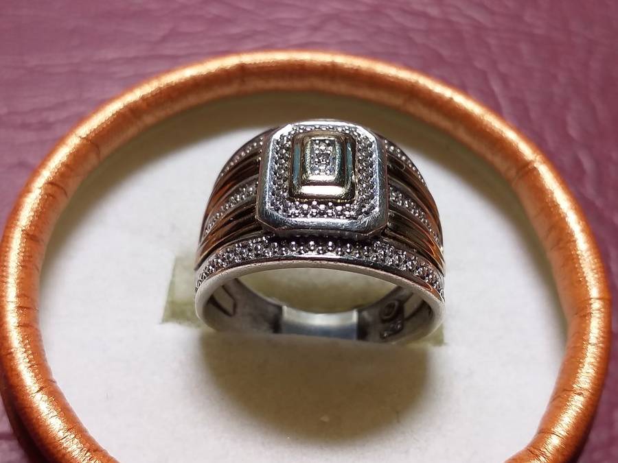 LOVELY GENUINE SOLID STERLING SILVER RING WITH 9 ct GOLD INLAYS