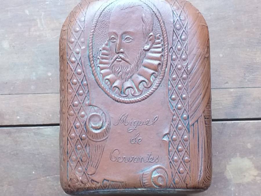 Miguel de Cervantes Leather Wrapped WHISKEY BOTTLE EMPTY Decanter 9" RARE Collectible