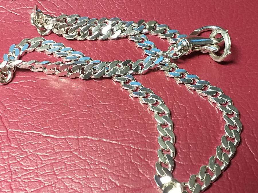 LOVELY GENUINE SOLID STERLING SILVER NECKLACE. EXCELLENT CONDITION [47 g] - A RELIST OF NON PAYMENT
