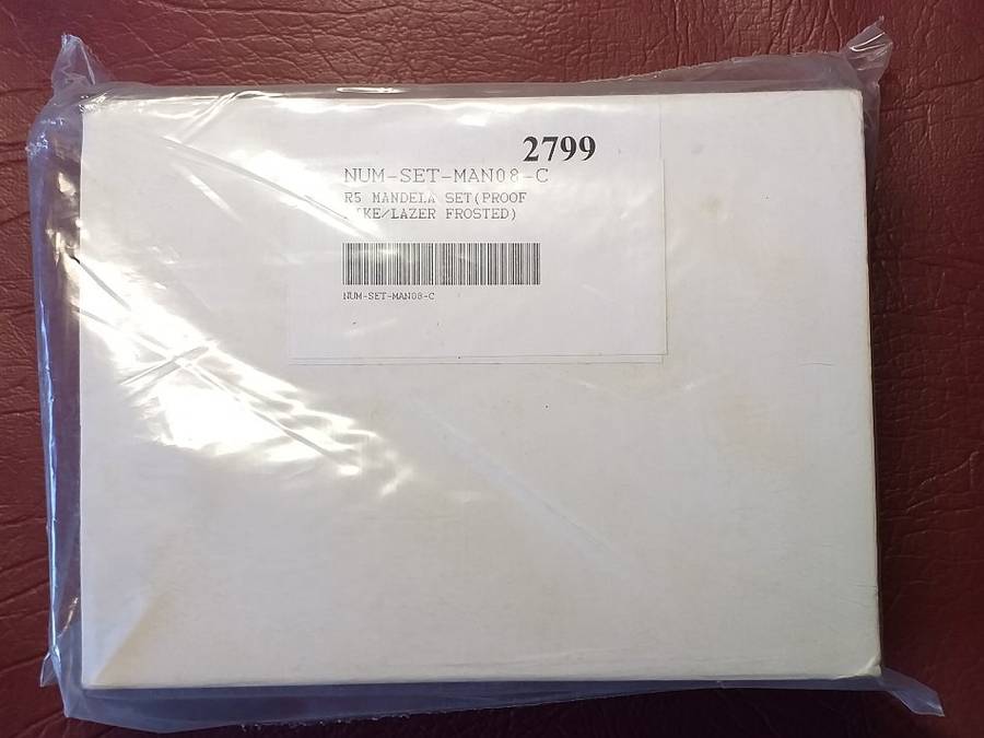 NELSON MANDELA COMMEMORATIVE R5 SET: 2000 PL R5 AND 2008 LASER FROSTED R5. - SEALED AS FROM SA MINT