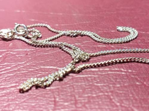 LOVELY GENUINE SOLID STERLING SILVER NECKLACE IN PRESTINE CONDITION