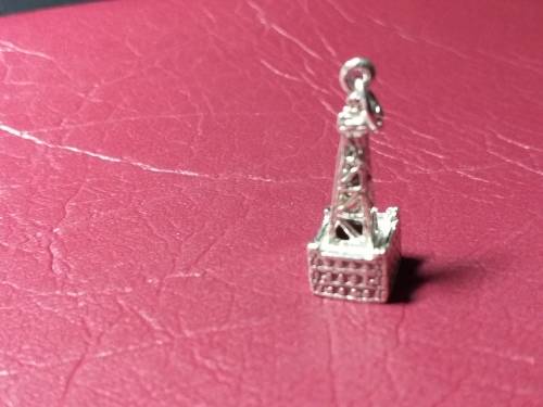 LOVELY GENUINE SOLID STERLING SILVER CHARM - [L 23 mm, 2,2 g]