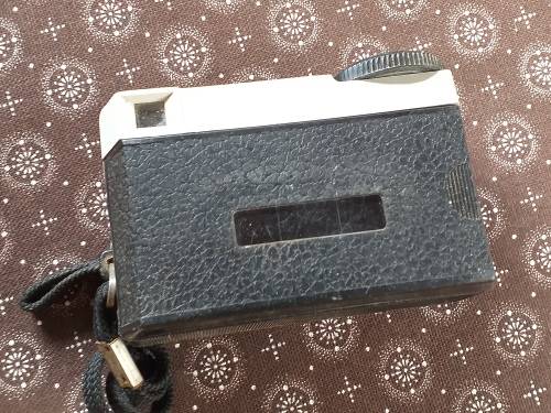 KODAK INSTAMATIC 25 CAMERA - [AS IS]