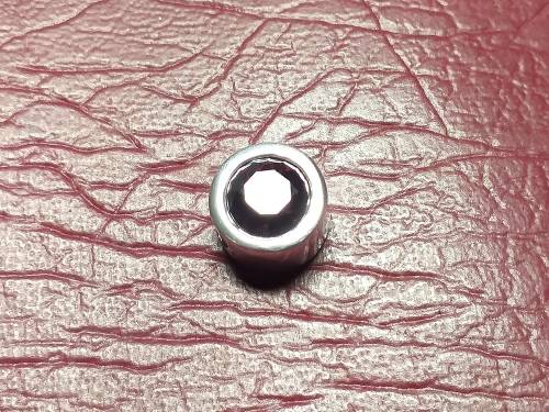 LOVELY GENUINE SOLID STERLING SILVER PENDANT IN VERY GOOD CONDITION