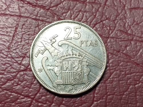 1957 SPAIN 25 Pesetas - Francisco Franco