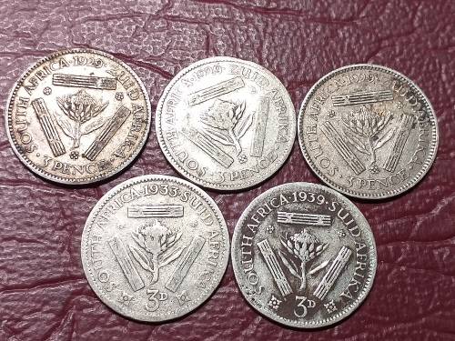 A LOT OF 5 SA UNION SILVER 3 PENCES - [Bid per coin to take all.]
