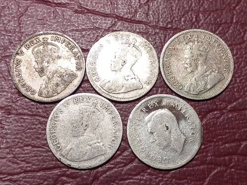 A LOT OF 5 SA UNION SILVER 3 PENCES - [Bid per coin to take all.]