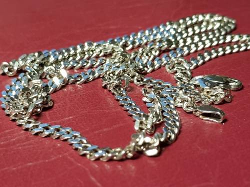 LOVELY LONG GENUINE SOLID STERLING SILVER NECKLACE WITH ITALIAN CLASP IN VERY GOOD CONDITION - [18g]