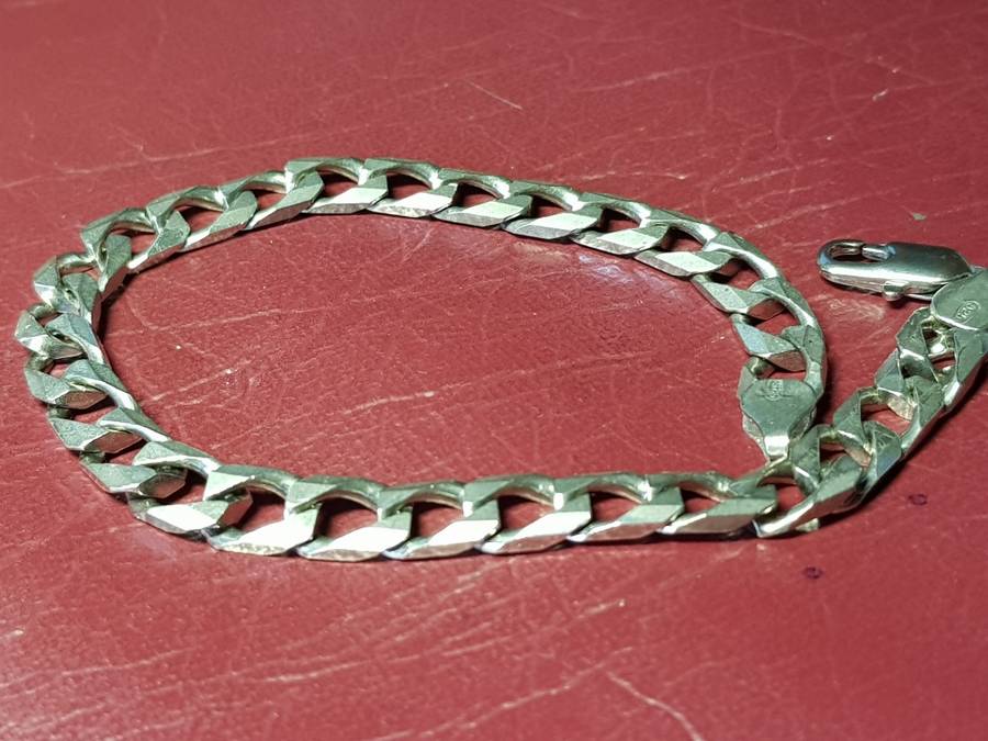 LOVELY GENUINE SOLID STERLING SILVER BRACELET WITH ITALIAN CLASP IN EXCELLENT CONDITION - [17,6 g]