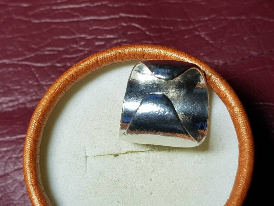 Lovely Genuine Solid Sterling Silver Ring In Good Condition - [8,2 g]