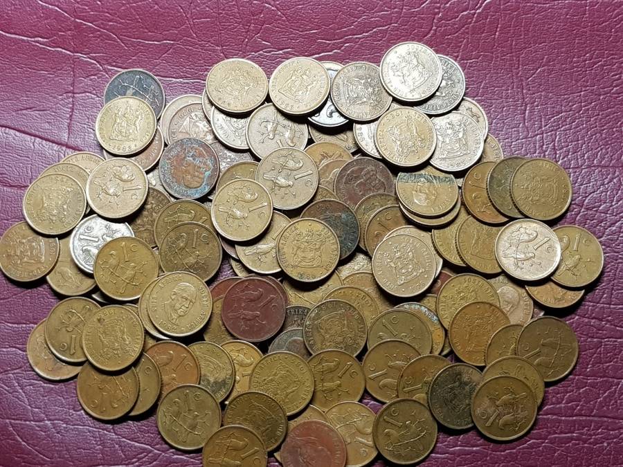 A Lot Of 125 RSA Bronze 1 Cent Coins - [Bid per coin to take all]