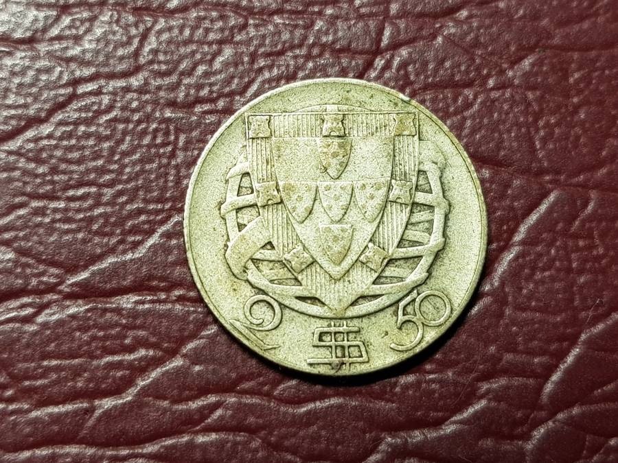 1944 Portugal Silver 2.50 Escudos