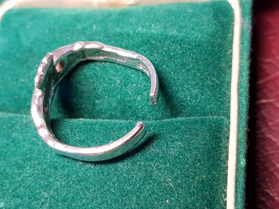 Lovely Genuine Solid Sterling Silver Toe Ring In Good Condition - [2,8 g]