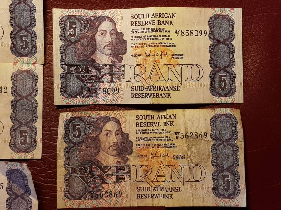 5 x SARB R5 Notes - Gerhard De Kock - [Bid per note to take all]