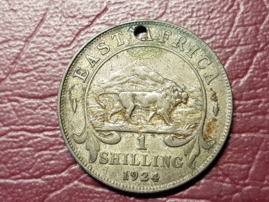 1924 East Africa Silver 1 Shilling - George V